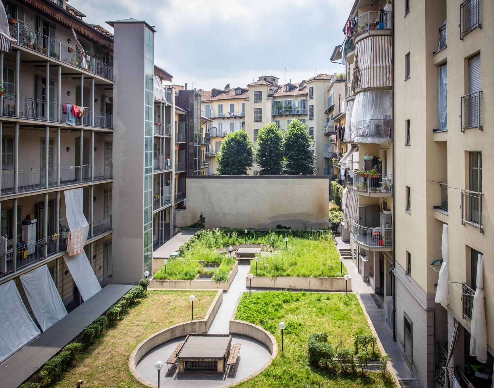 In The Cloud - Torino Apartment Luaran gambar